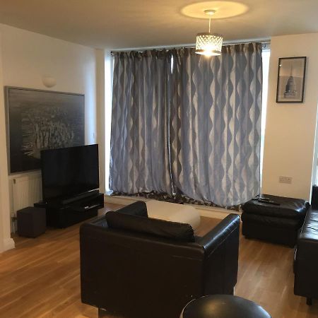 1 Bed Apt Near Canary Wharf London City Centre Екстериор снимка